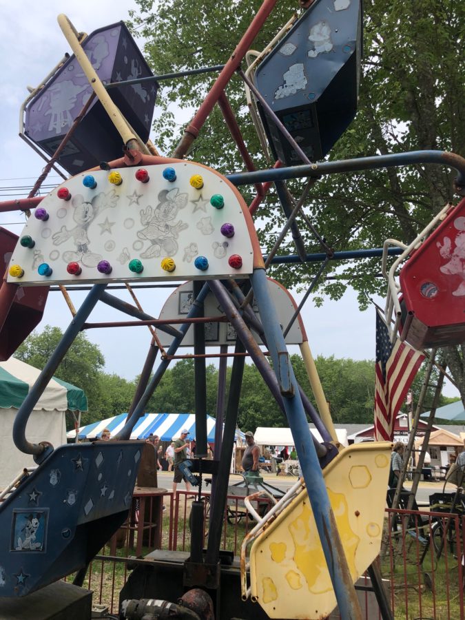 Vintage Ferris wheel, The Life's Patina team visits the Brimfield Antique Show
